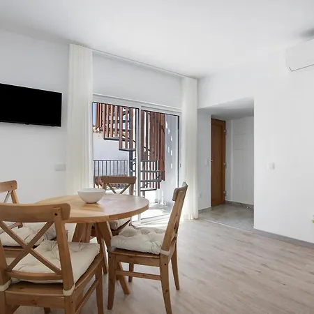 Apartment Old Town Sea View