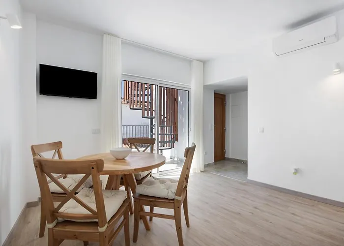 Apartment Old Town Sea View