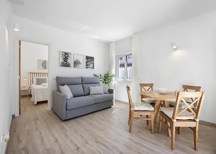 Old Town Sea View * Lagos